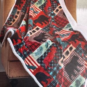 Regal Comfort Mountain Christmas Flannel Throw 50”x60” New in Package